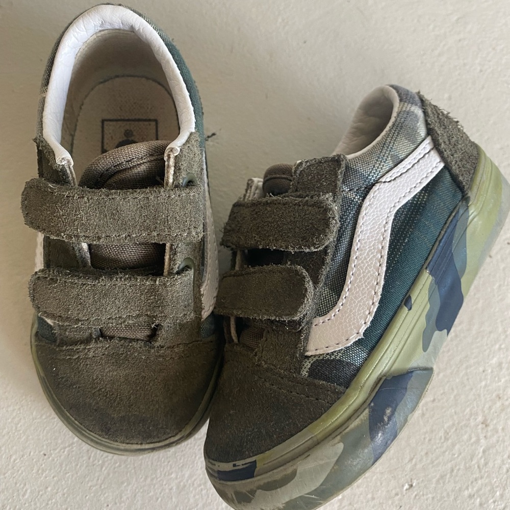 Vans Sneakers Army Green Toddler Size 5 Velcro